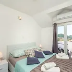 Apartment Horizon